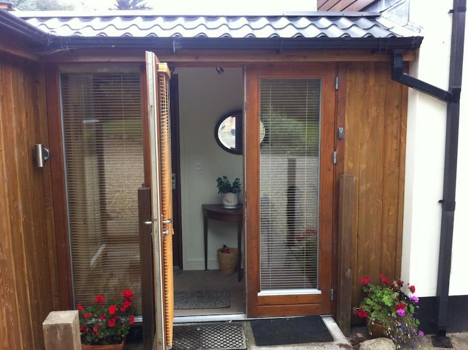 Self Catering Apartment At Beechwalk House. Enniskerry Bagian luar foto